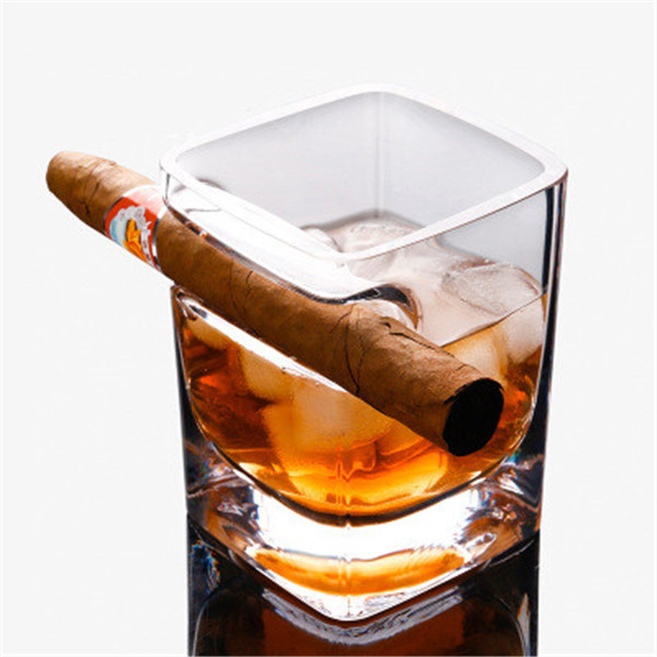 Whiskey Glass With Cigar Holder