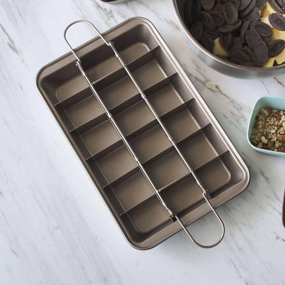 18 Grid All Edge Brownie Pan