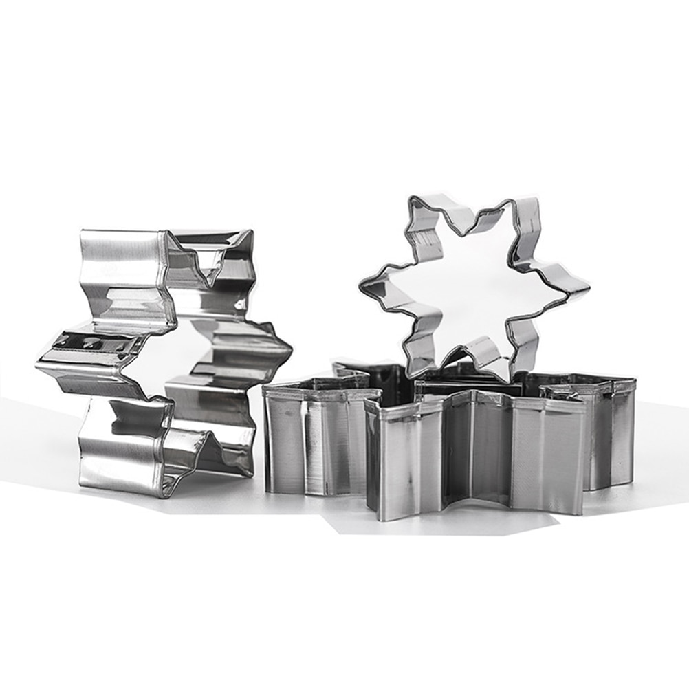 5Pcs/Set Christmas Snowflake Molds Stainless Steel Cookie Cutters Cake Biscuit Moulds Fondant Icing Mold Christmas Baking Mold