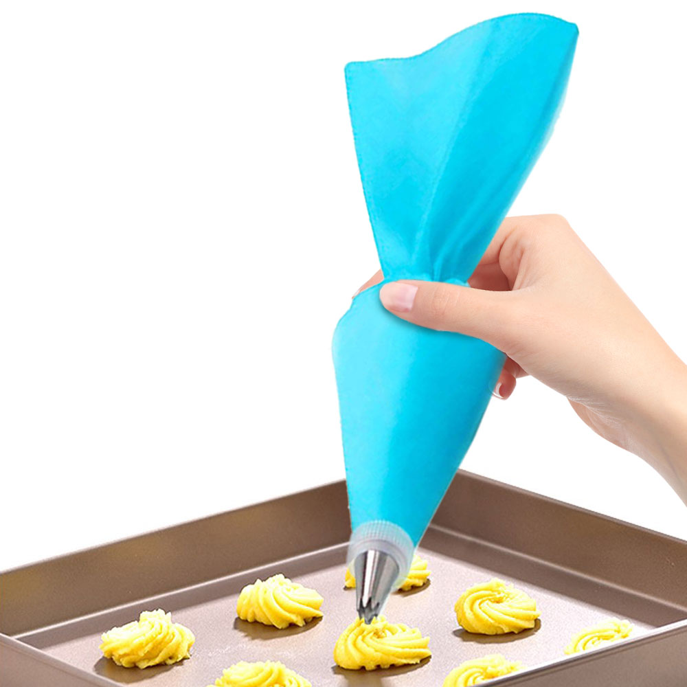 Silicone Pastry Bags with Piping Nozzles