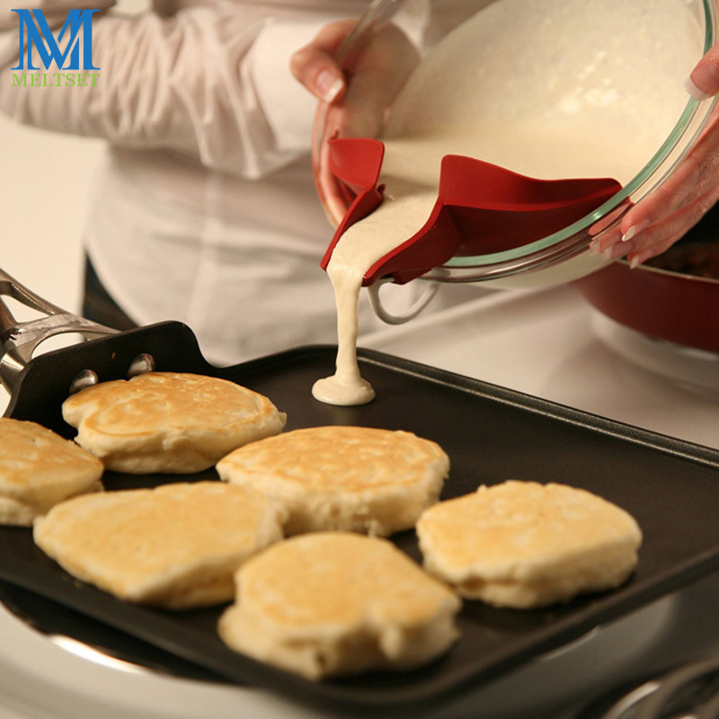 Silicone Clip On Pouring Spout & Removable Strainer